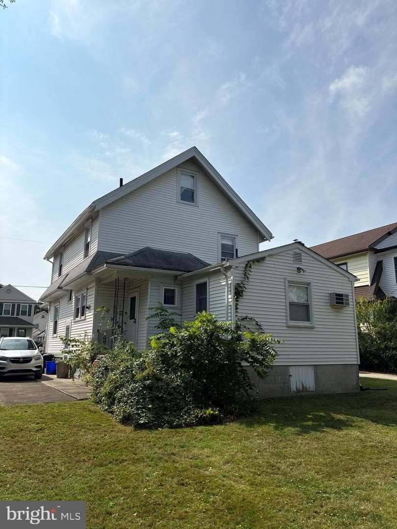 145 Sycamore Road photo 2