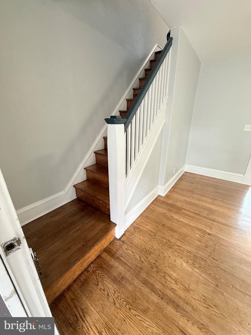 607 Littlecroft Road photo 3