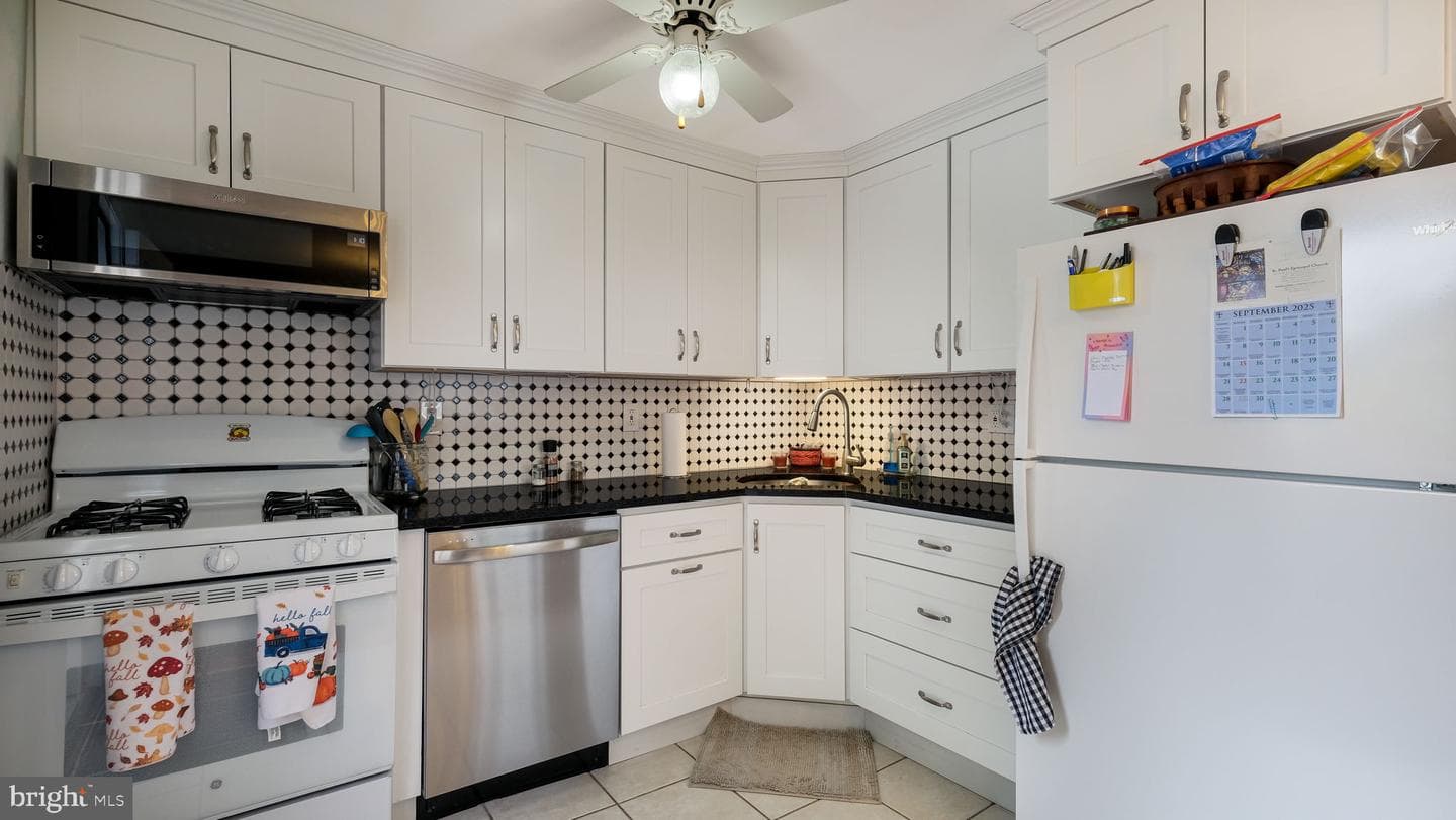 1012 Brook Avenue photo 13