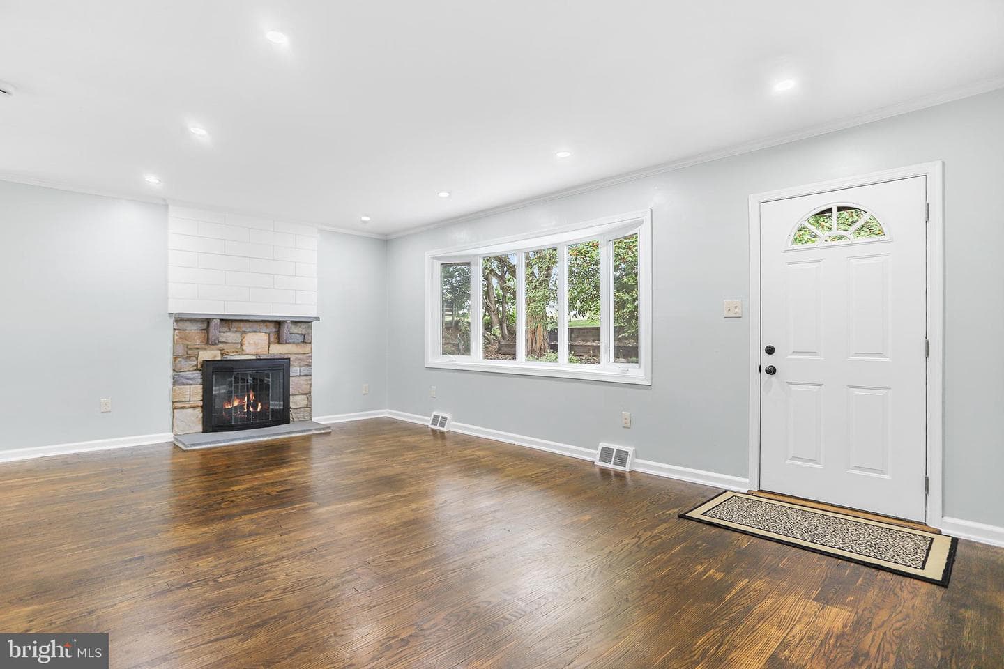 4130 Chichester Avenue photo 4