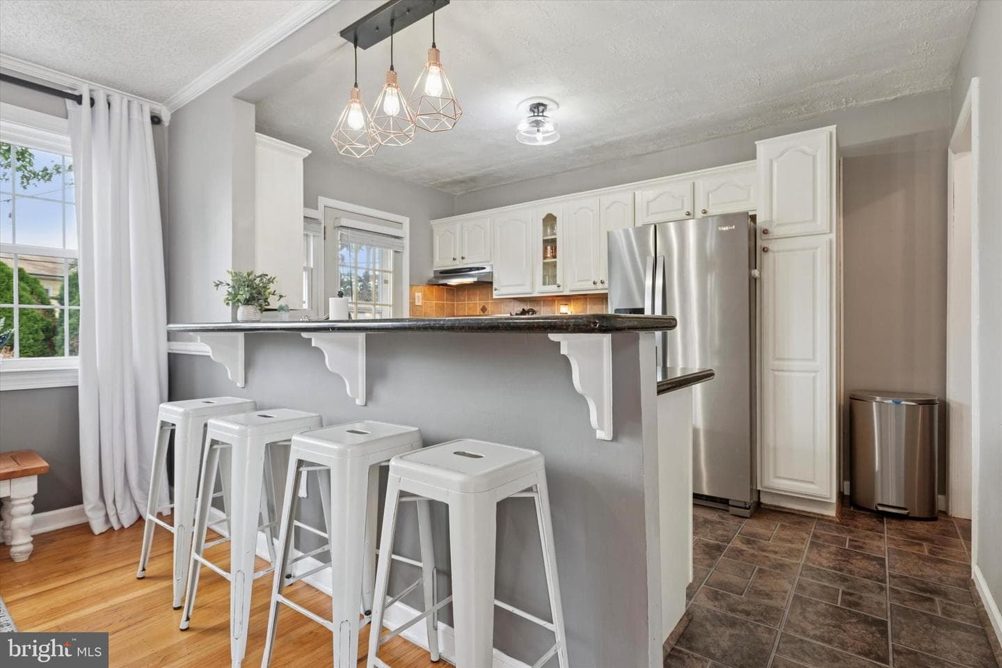 1621 Blackrock Road photo 5