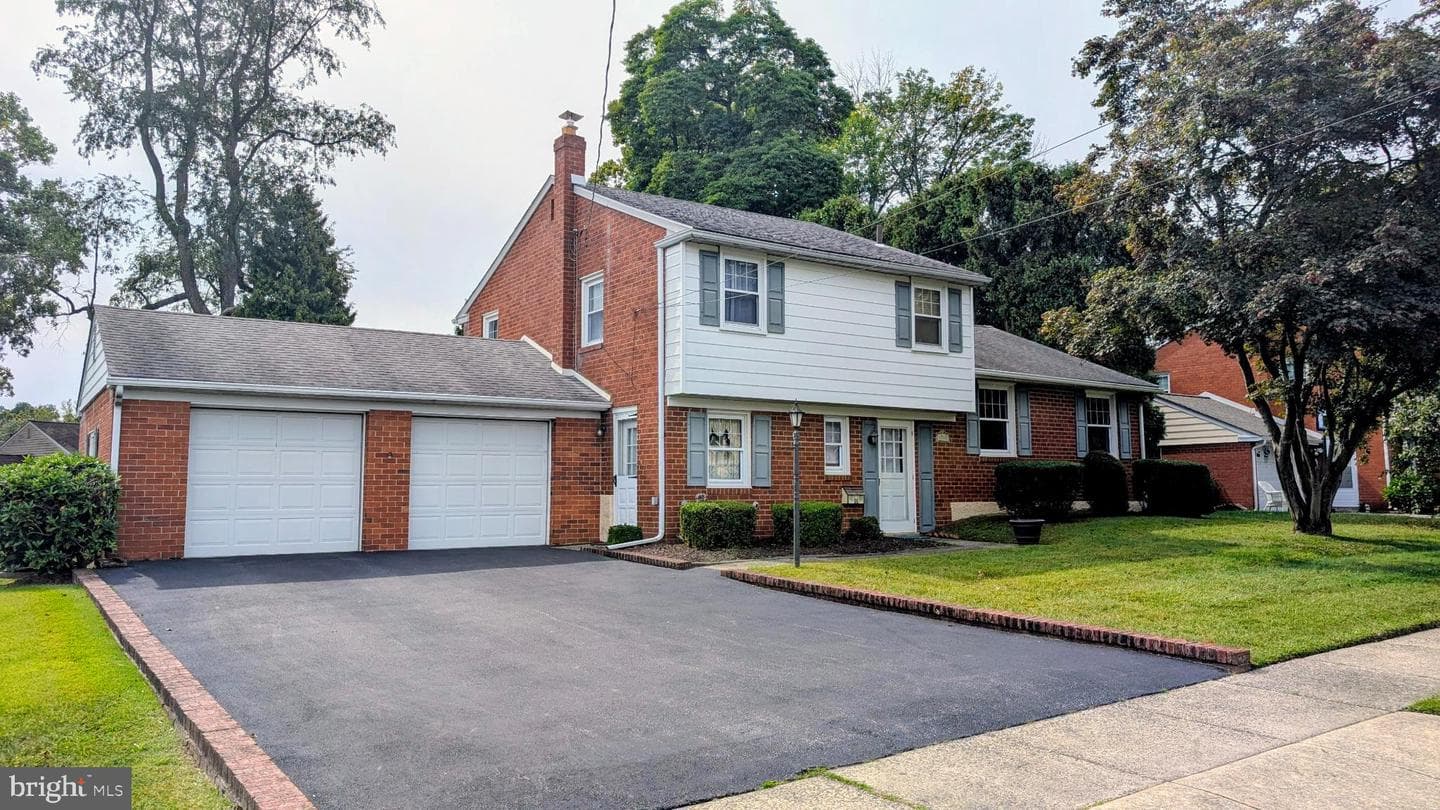 4942 Monroe Drive photo 2