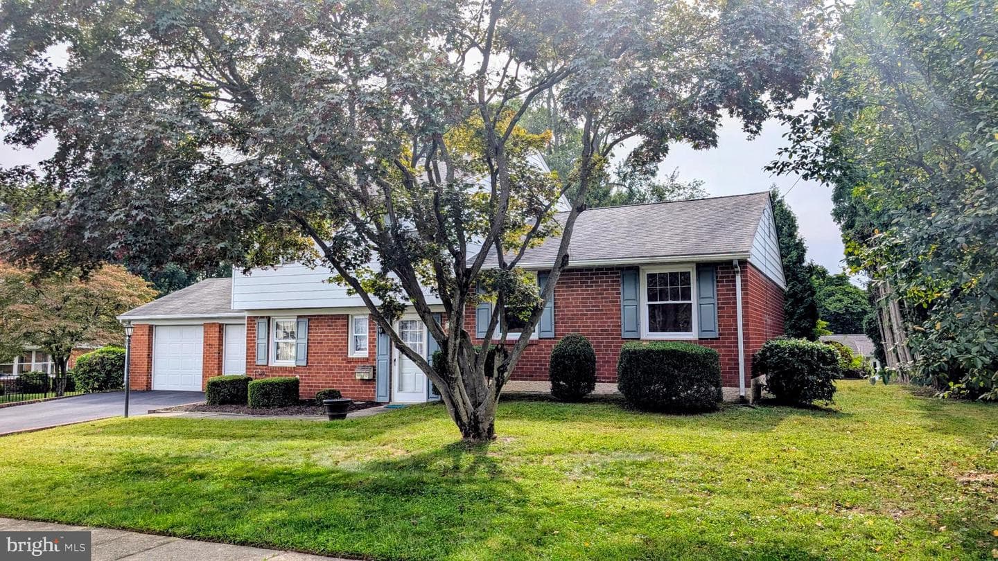 4942 Monroe Drive photo 4