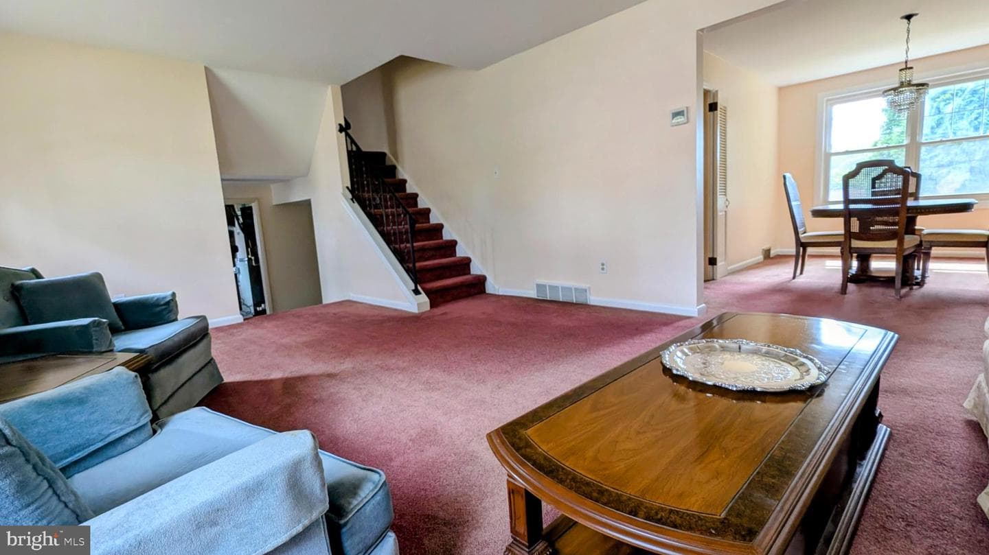 4942 Monroe Drive photo 9