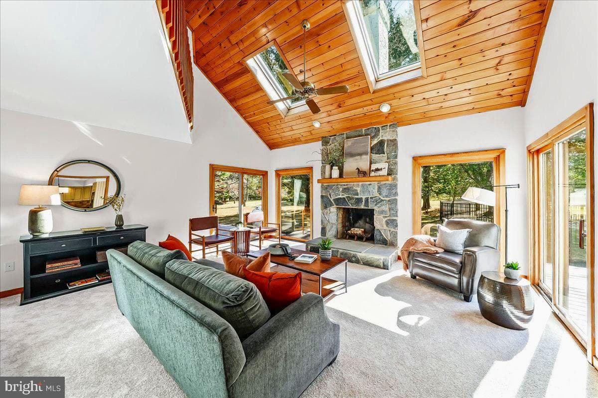 101 Harvey Lane photo 10