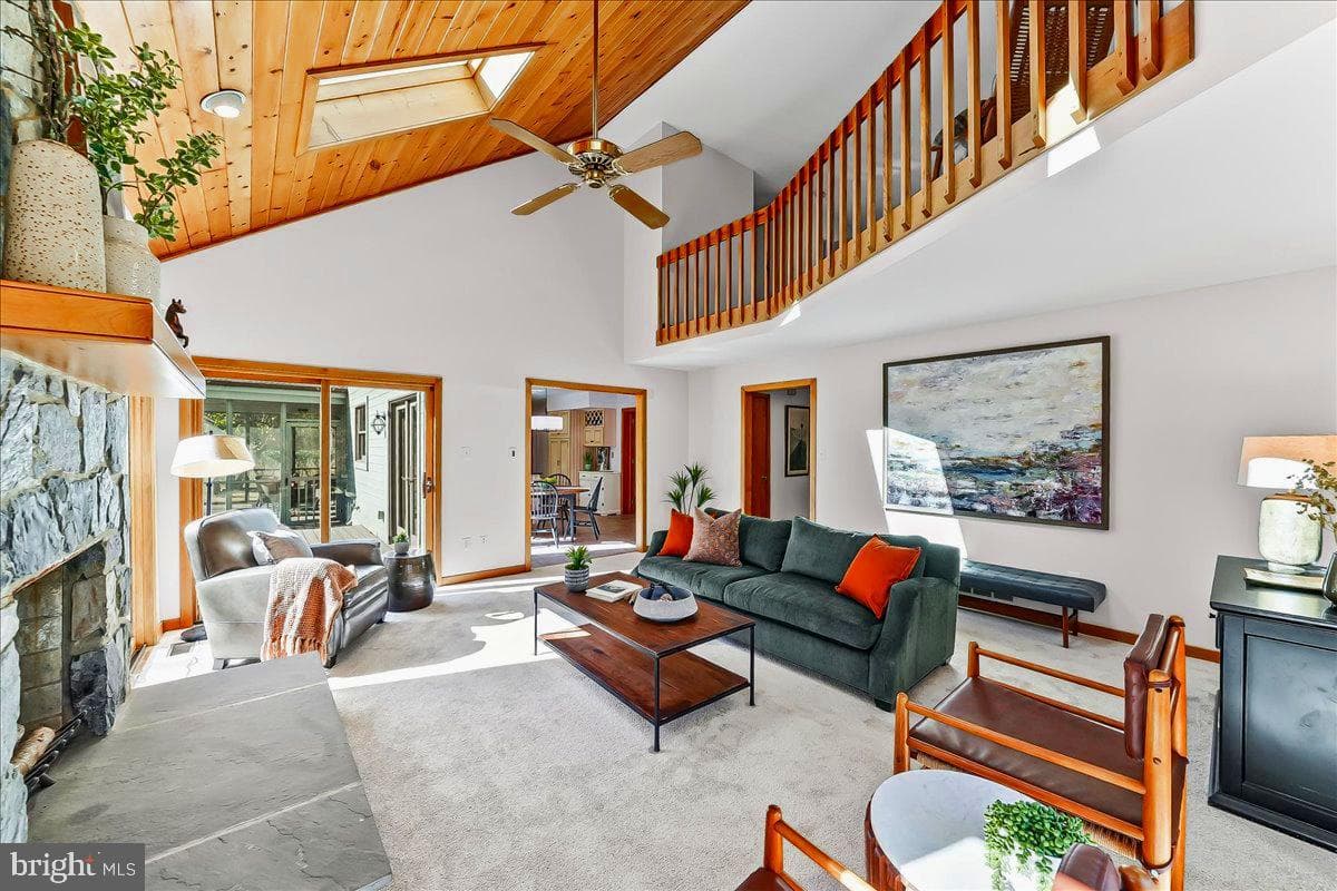 101 Harvey Lane photo 11