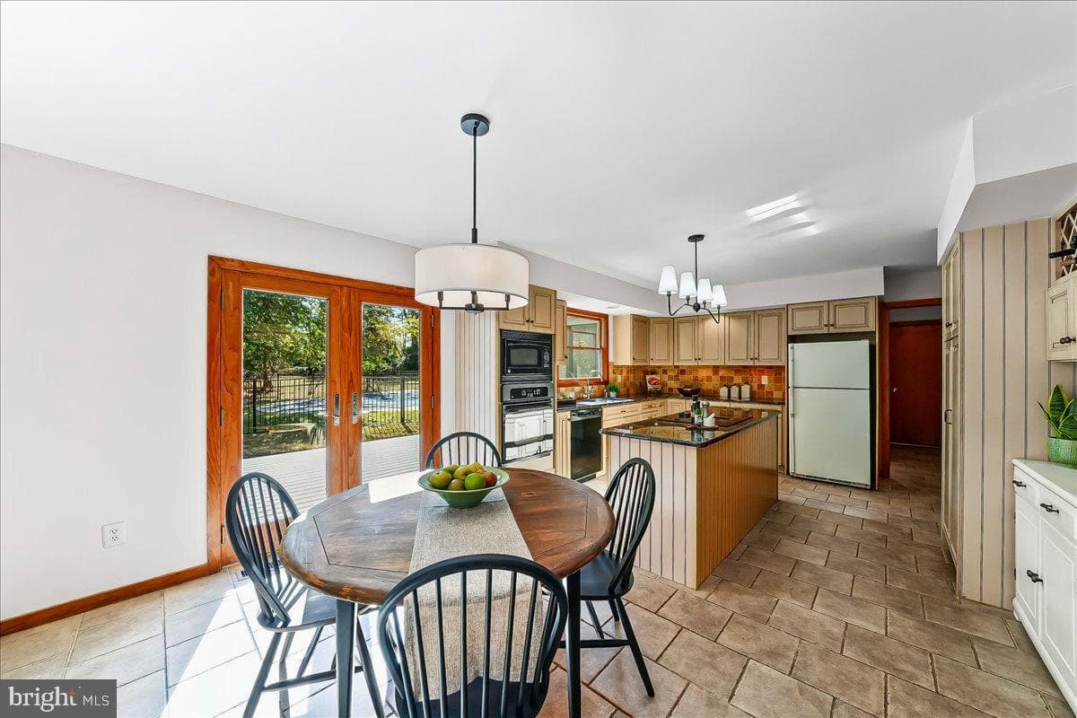 101 Harvey Lane photo 15