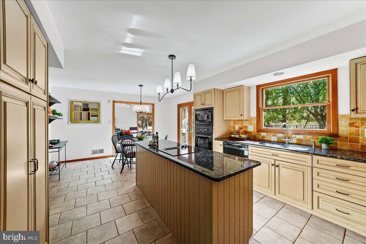 101 Harvey Lane photo 18