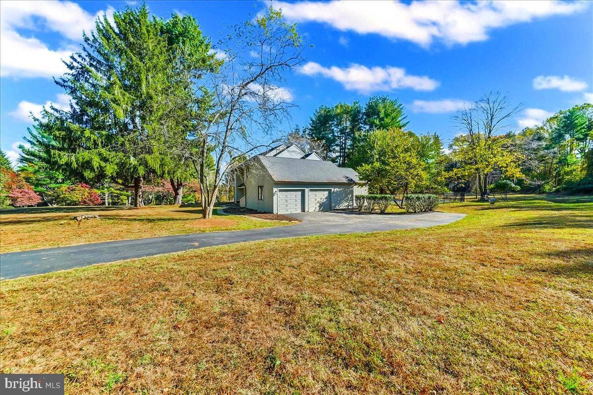 101 Harvey Lane photo 4