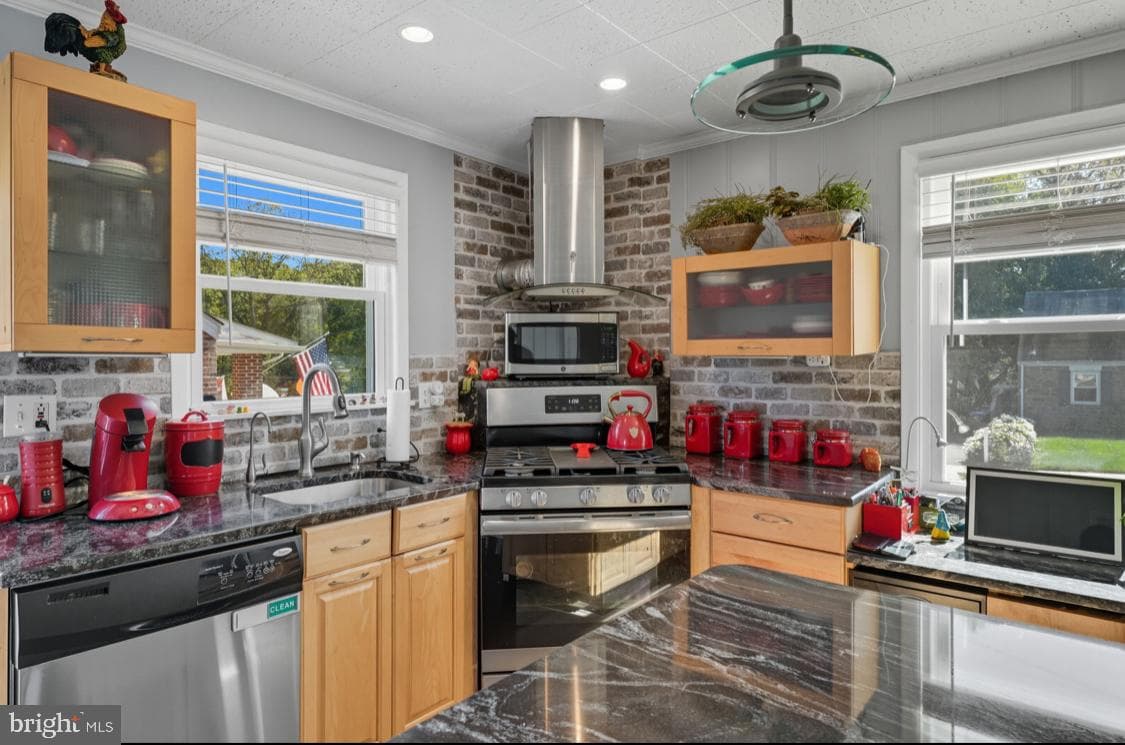 914 Thornton Road photo 3