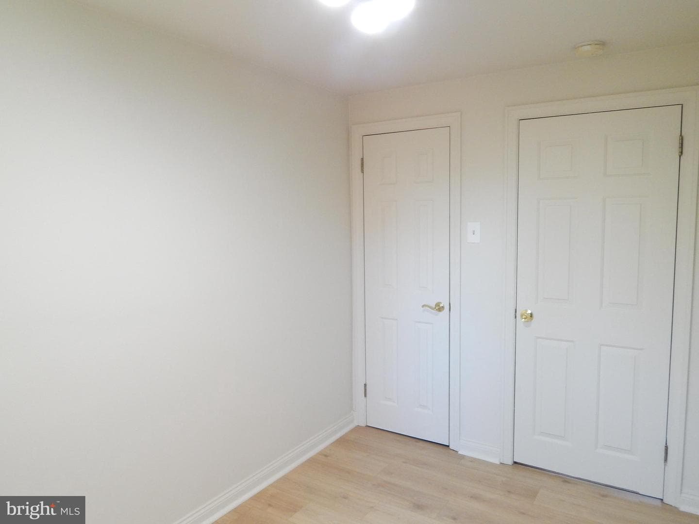 539 Pershing Ave photo 18