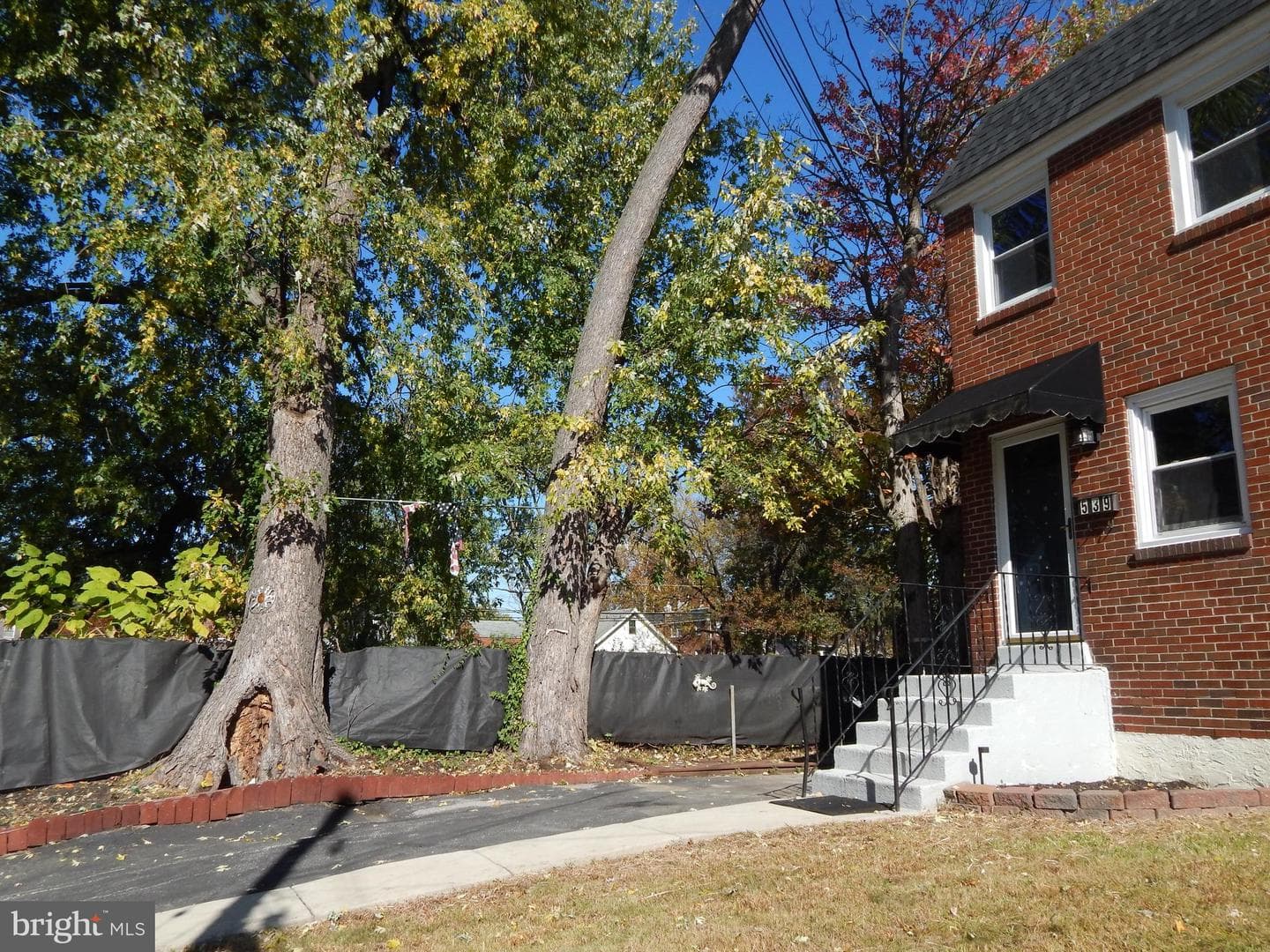 539 Pershing Ave photo 2