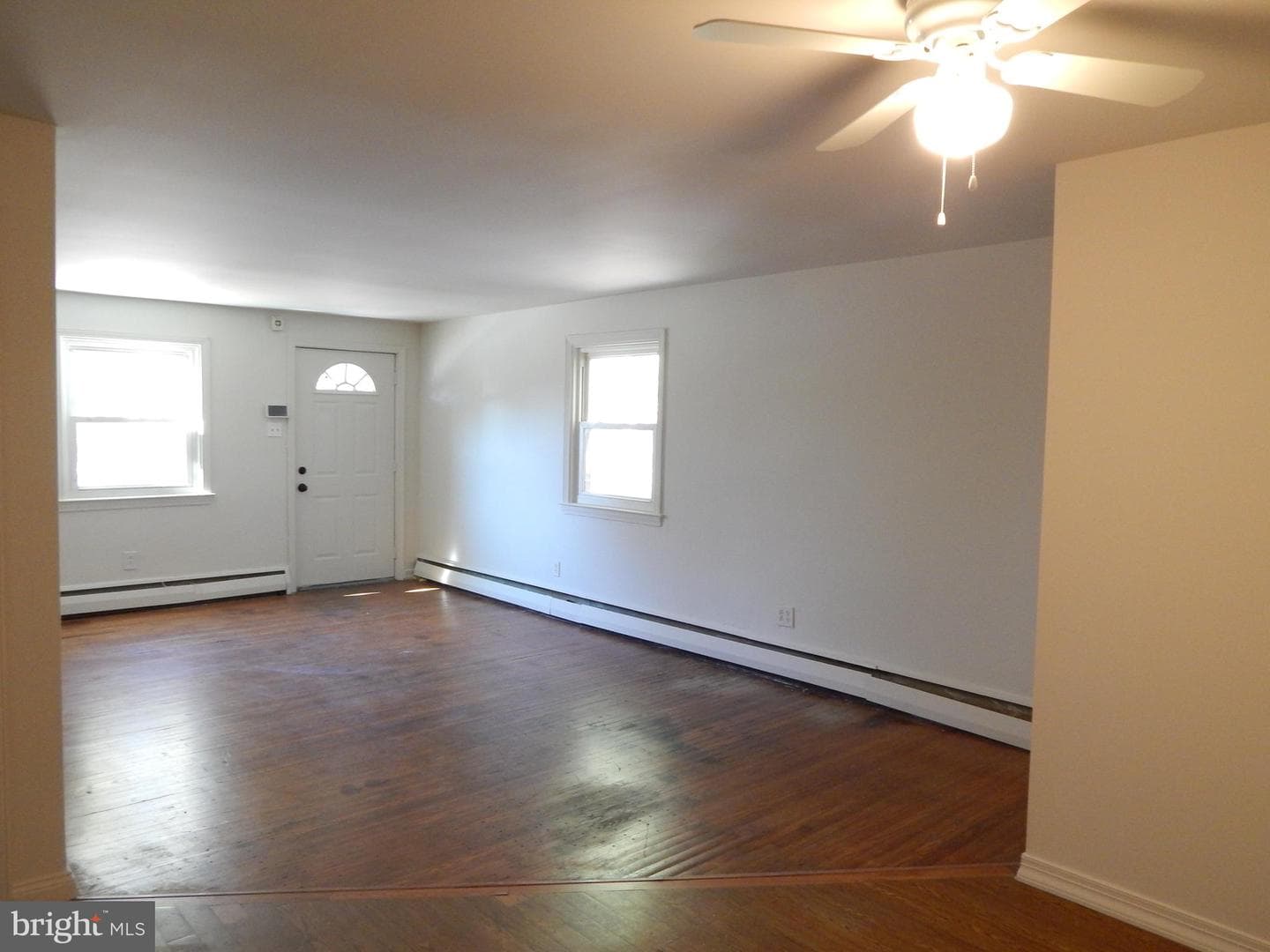 539 Pershing Ave photo 4