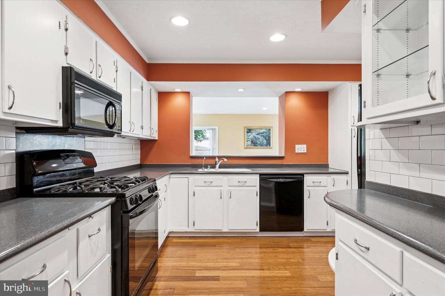 2221 Hillcrest Road photo 21
