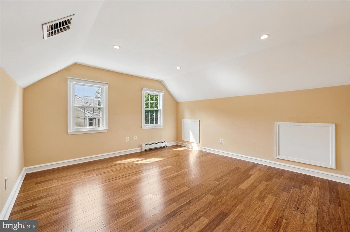 2221 Hillcrest Road photo 37