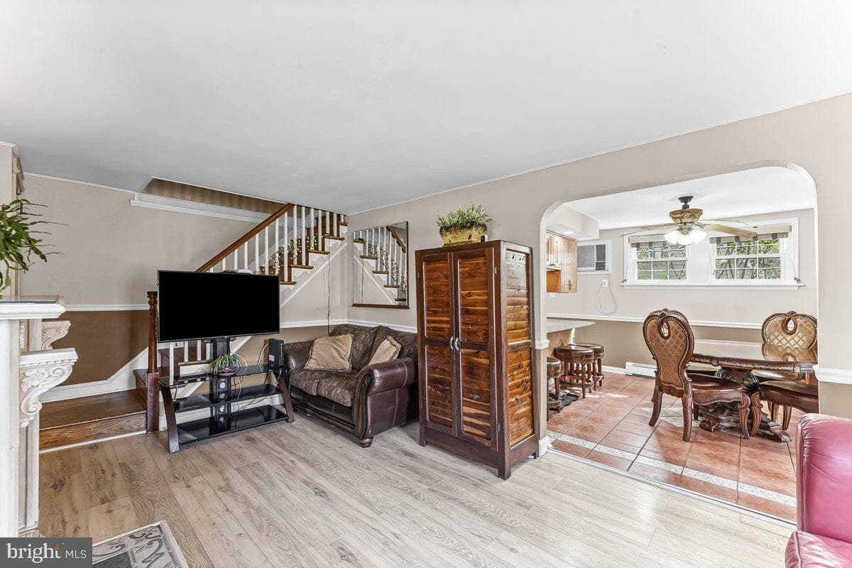 425 Prospect Avenue photo 2