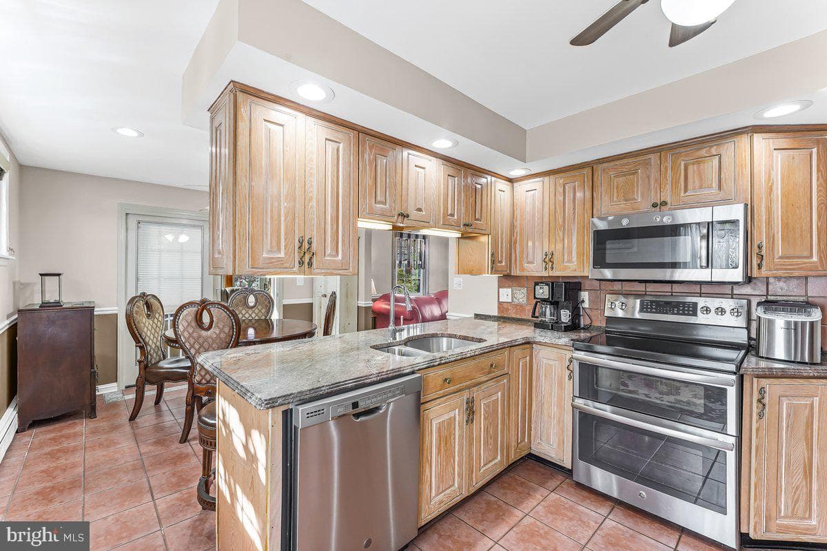 425 Prospect Avenue photo 6