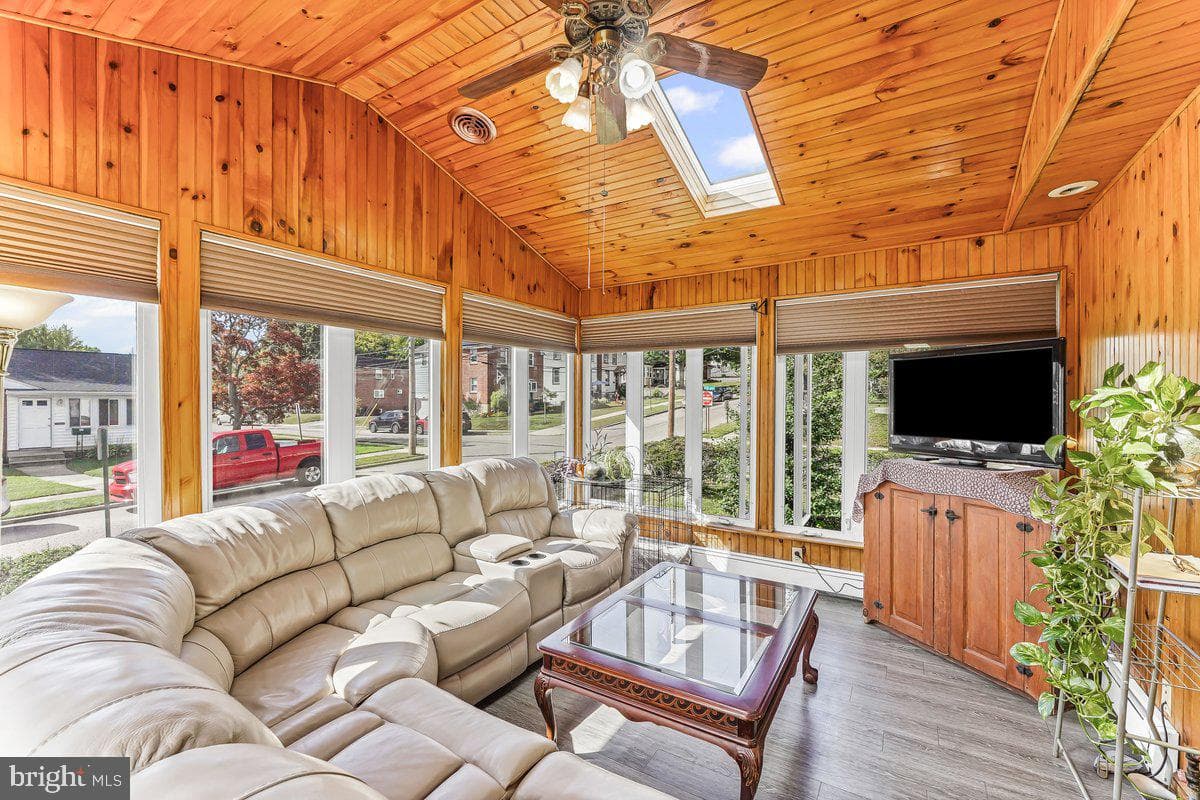 425 Prospect Avenue photo 9