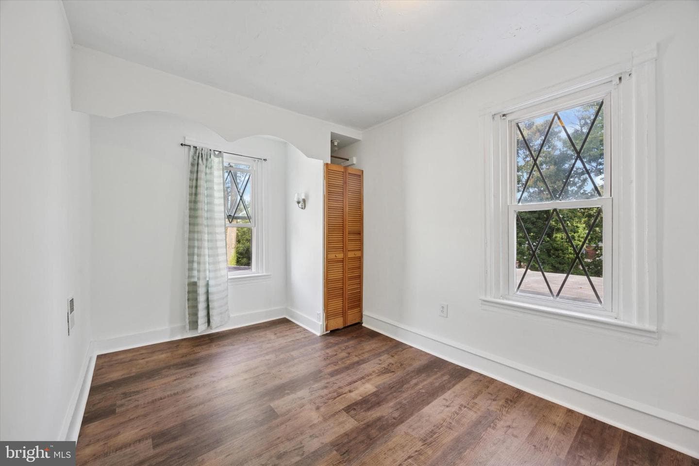 221 Highland Avenue photo 15