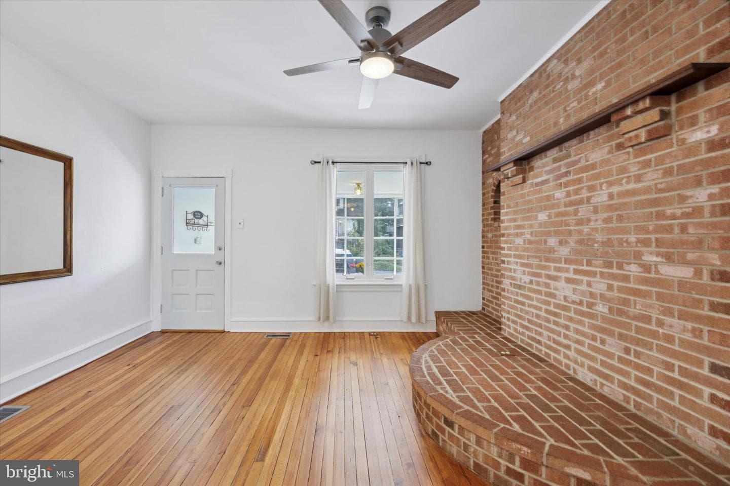 221 Highland Avenue photo 6