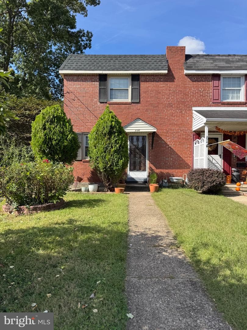 236 Willard Drive photo 1