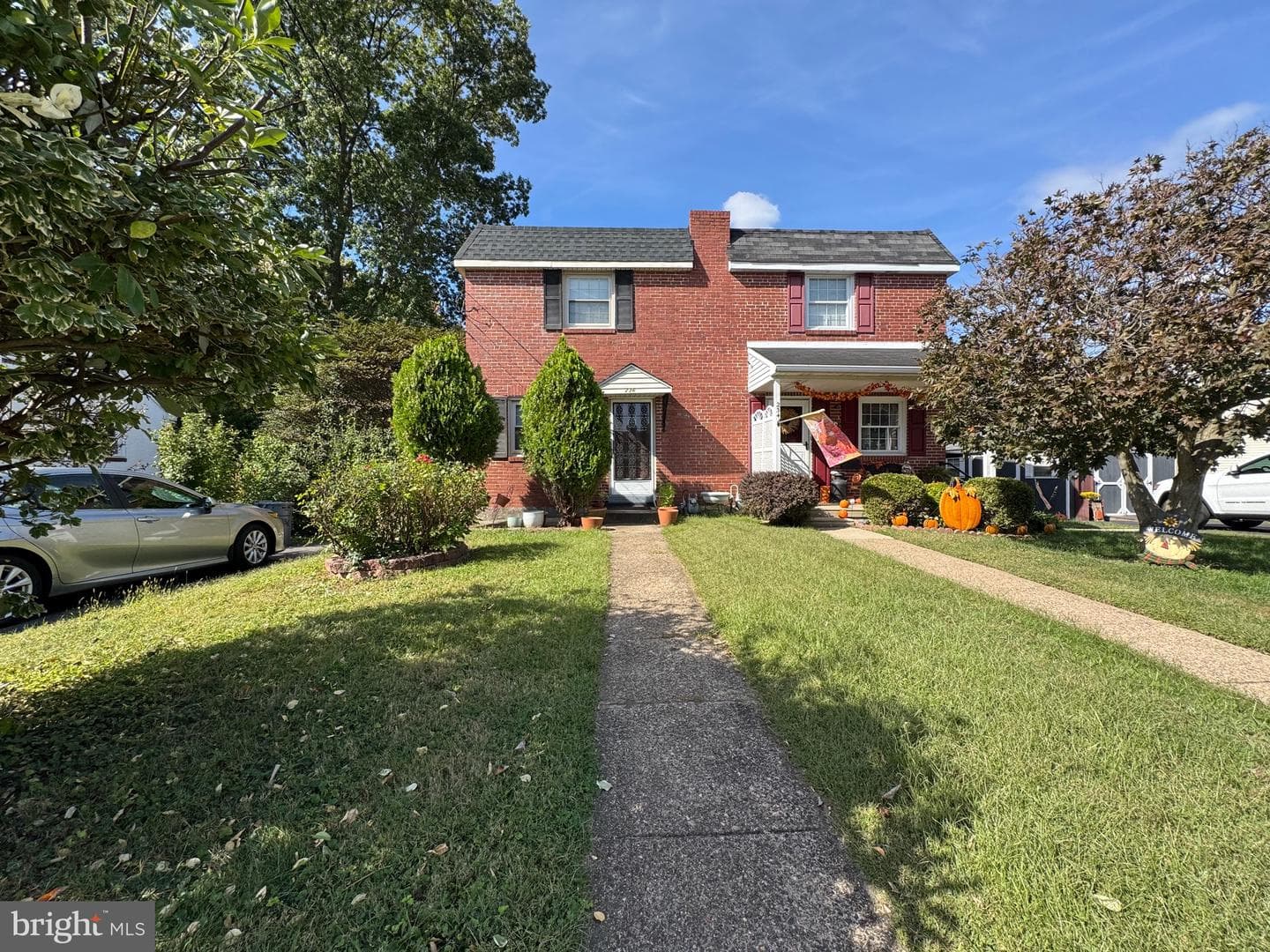 236 Willard Drive photo 2
