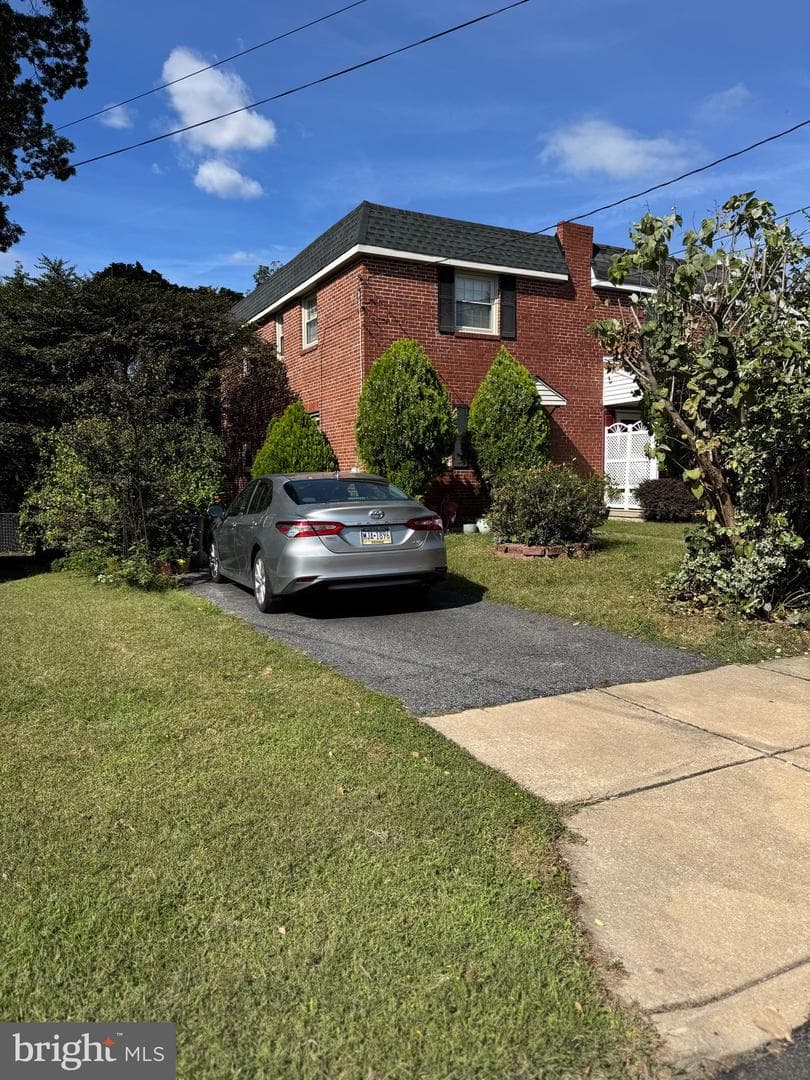 236 Willard Drive photo 4