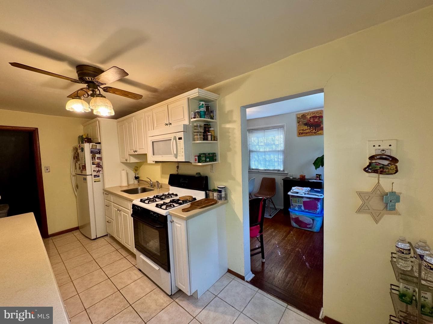 236 Willard Drive photo 5