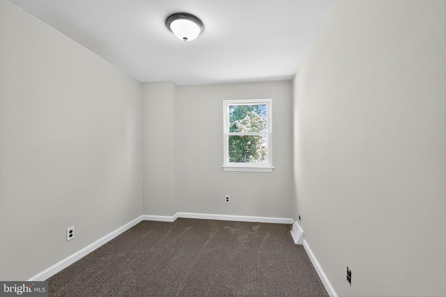 533 Crotzer Avenue photo 15