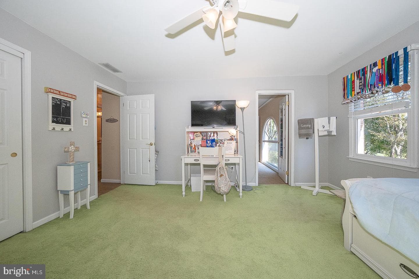 215 Cornell Drive photo 40
