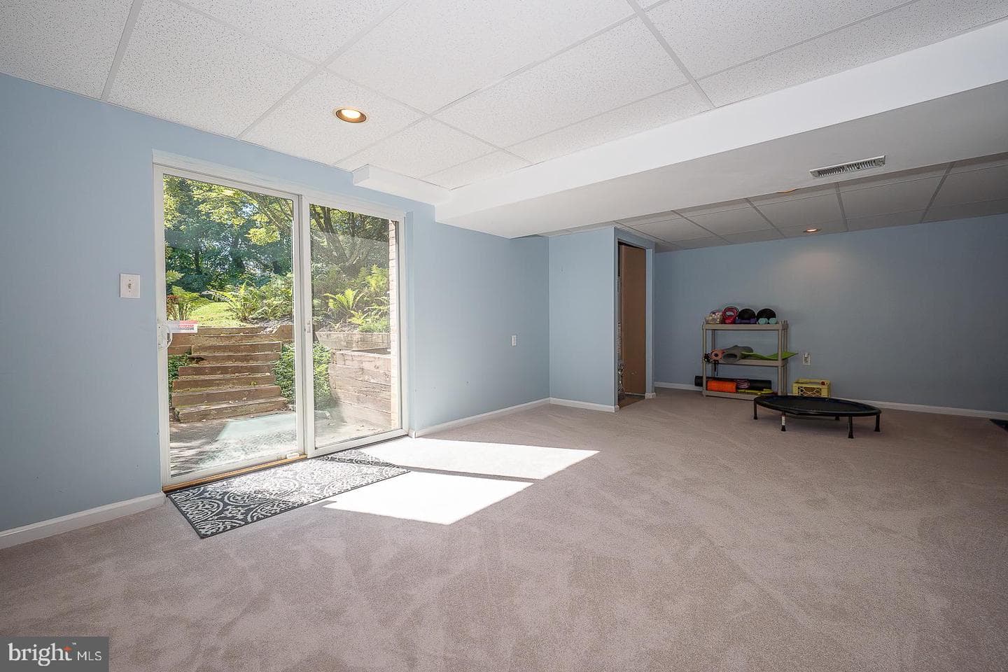 215 Cornell Drive photo 42