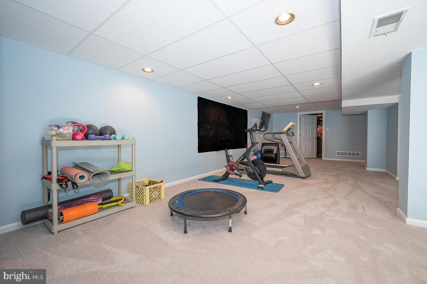 215 Cornell Drive photo 44