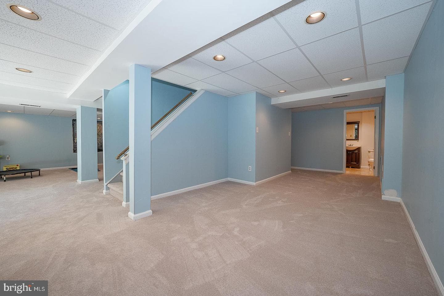 215 Cornell Drive photo 48