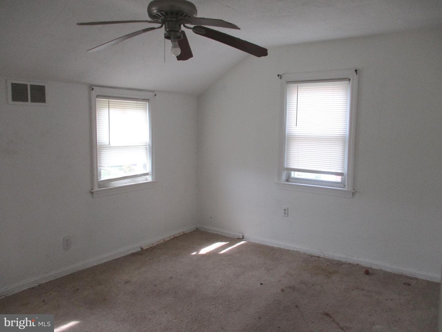 650 Clymer Lane photo 10