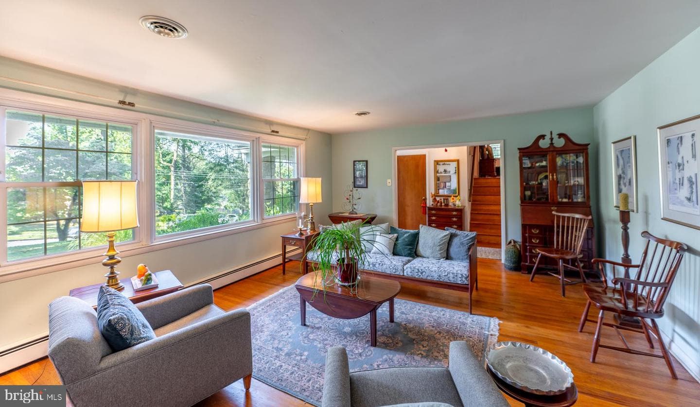 127 Deerfield Road photo 11