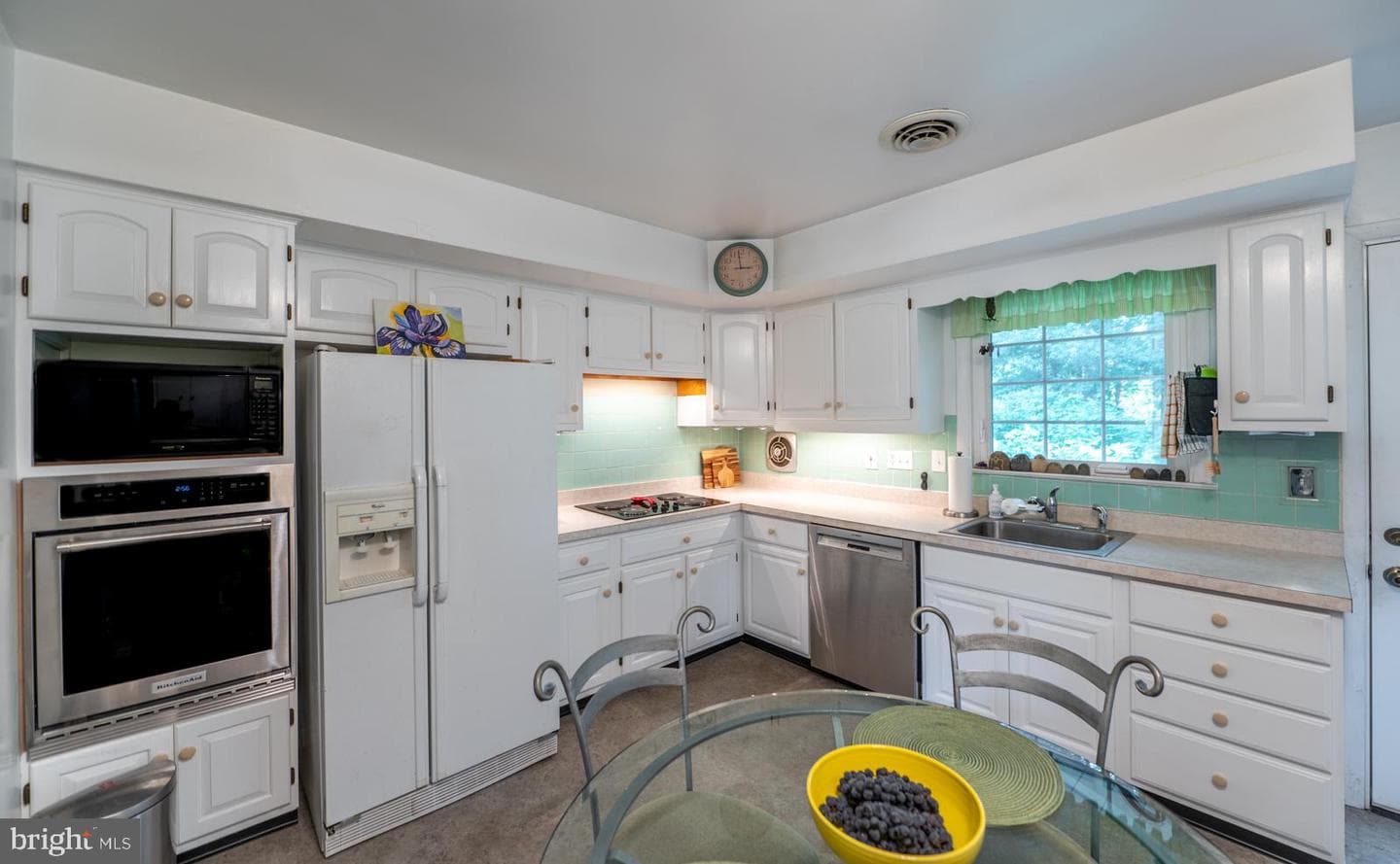 127 Deerfield Road photo 17