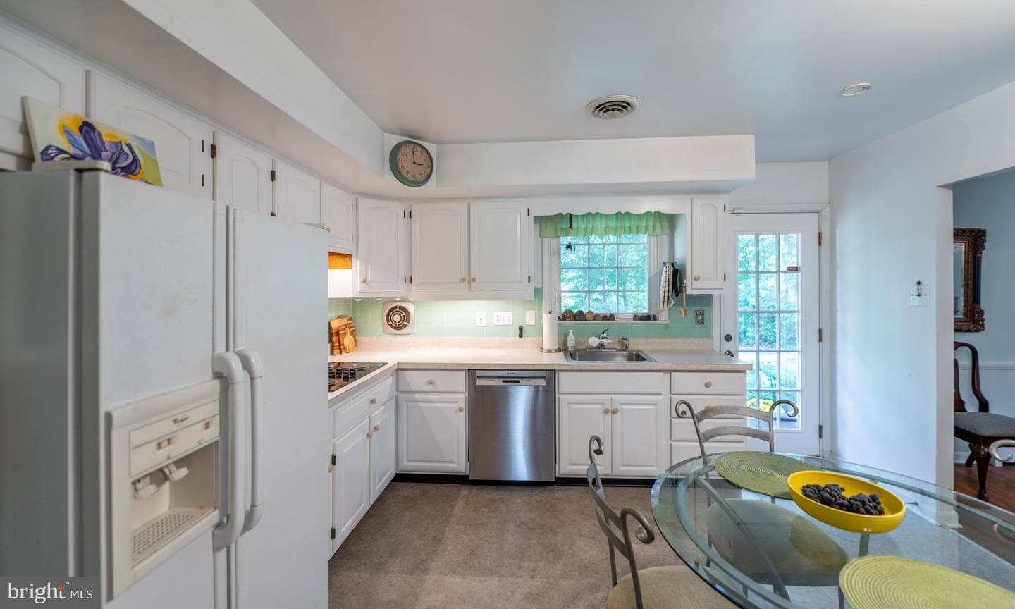 127 Deerfield Road photo 18