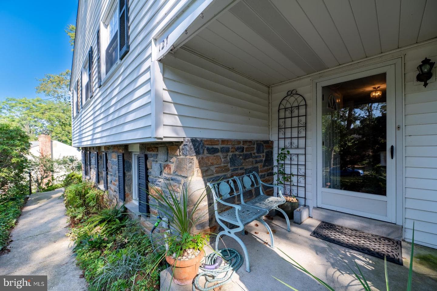 127 Deerfield Road photo 3
