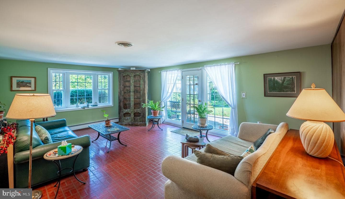 127 Deerfield Road photo 42