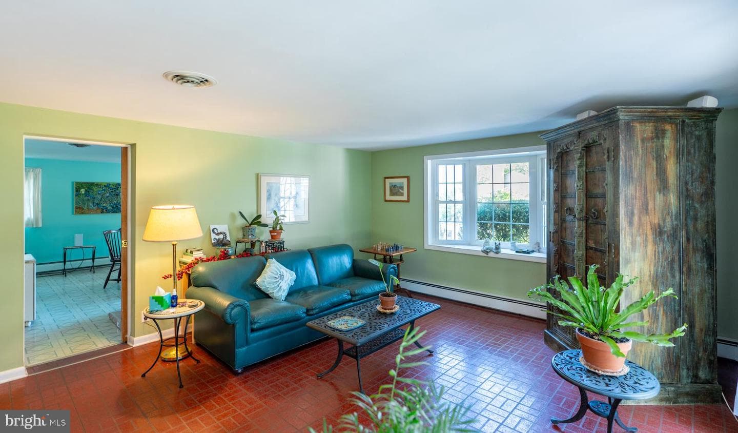 127 Deerfield Road photo 45