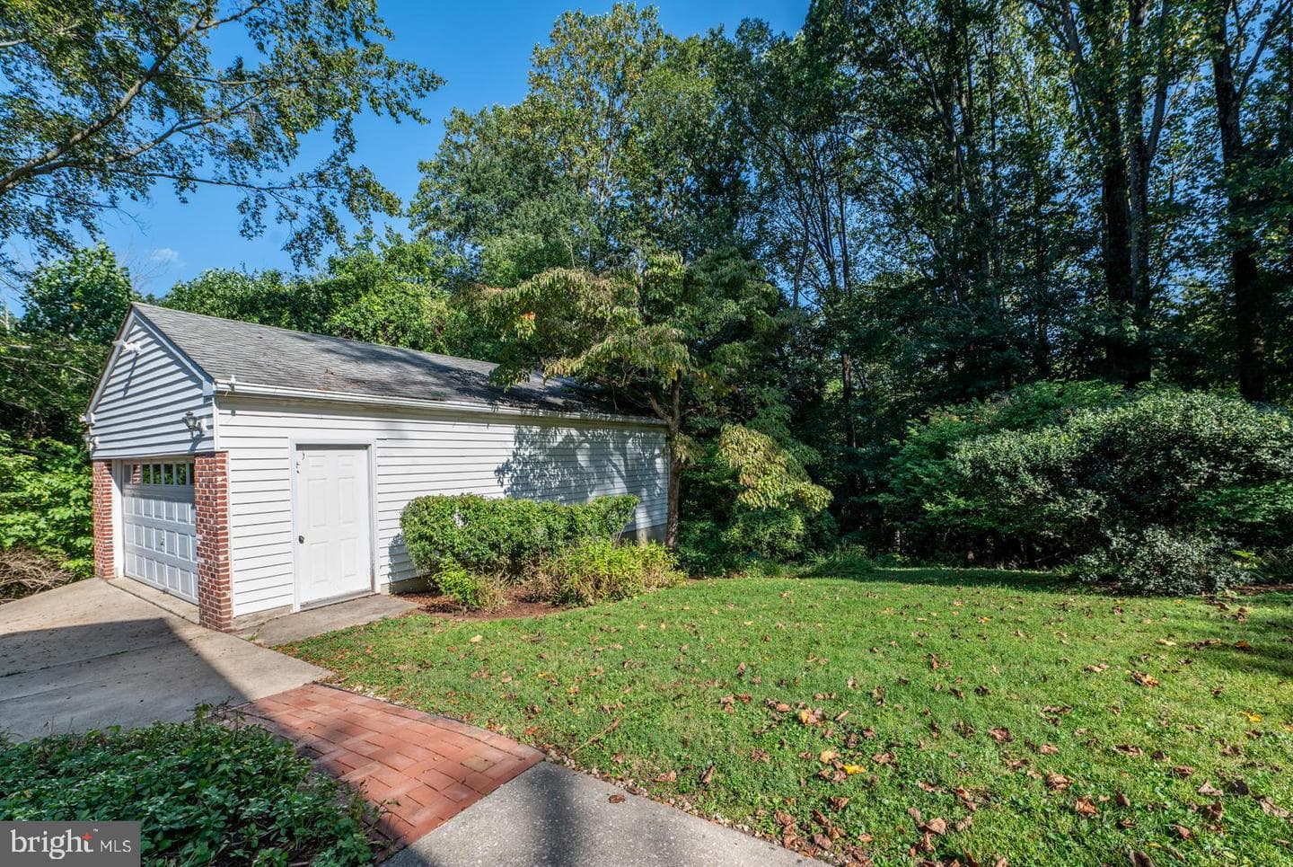 127 Deerfield Road photo 66