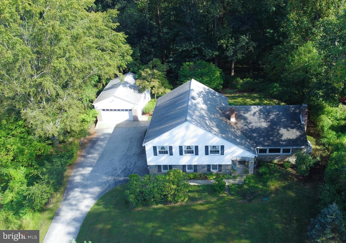 127 Deerfield Road photo 68