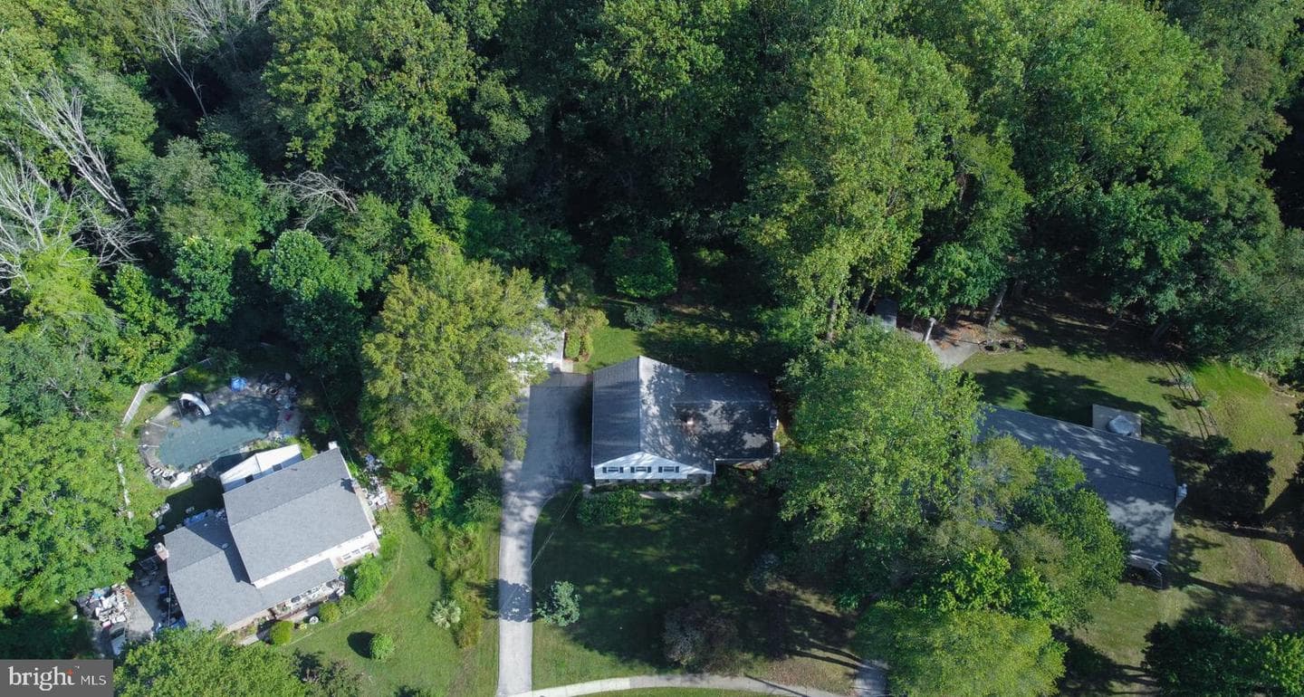 127 Deerfield Road photo 71