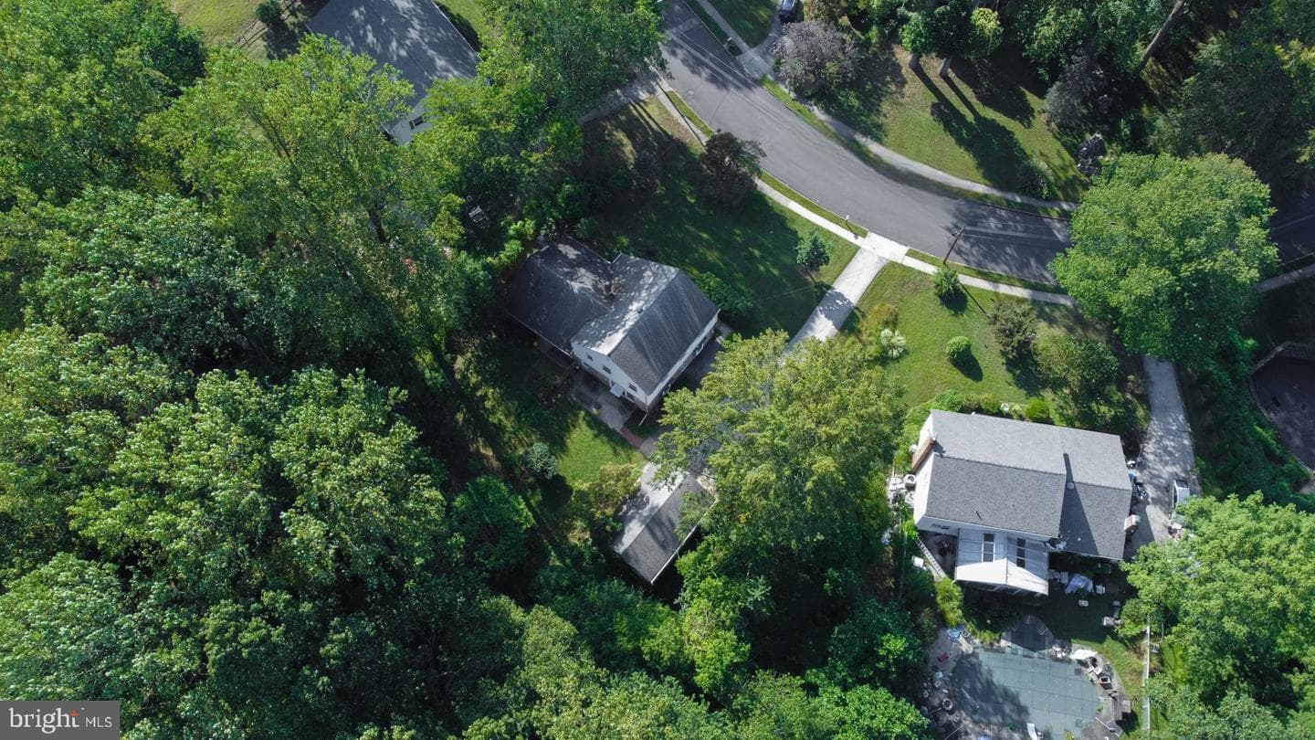 127 Deerfield Road photo 75