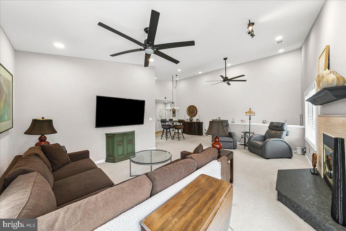 409 Pritchard Place photo 10