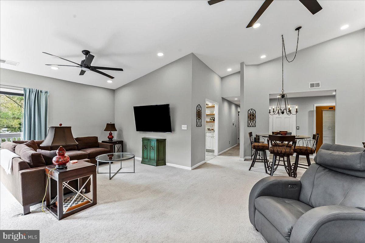409 Pritchard Place photo 14