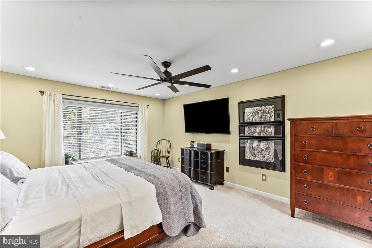 409 Pritchard Place photo 20