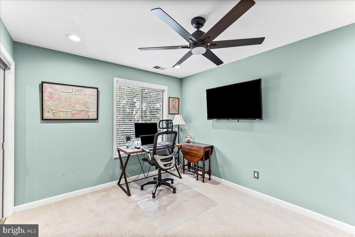 409 Pritchard Place photo 26