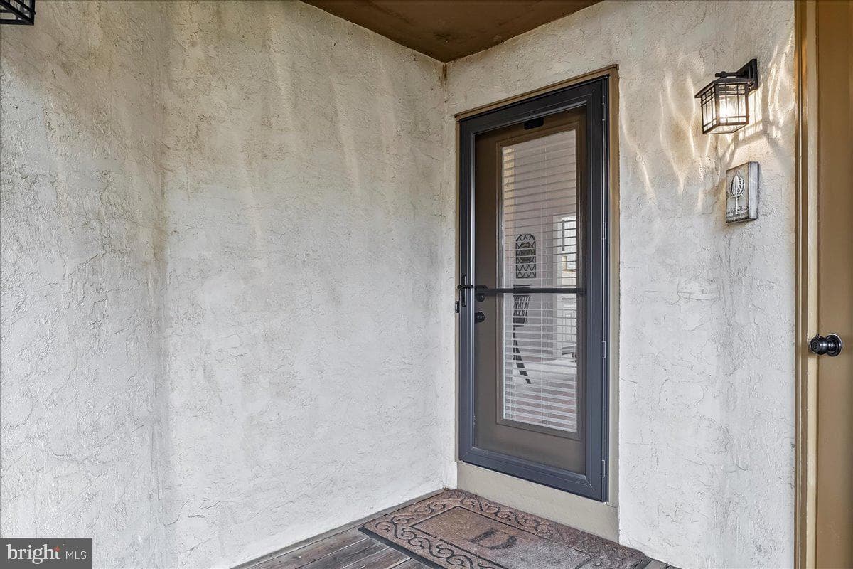 409 Pritchard Place photo 32