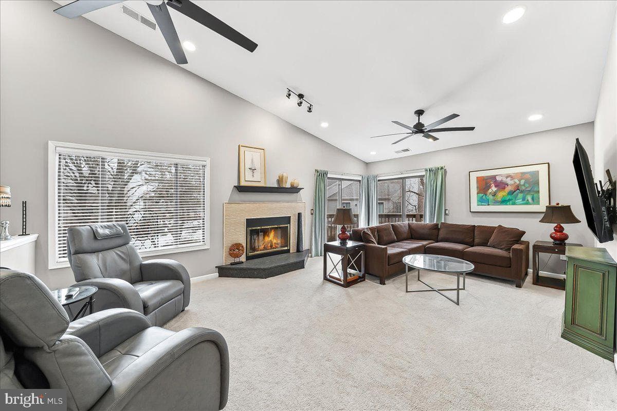 409 Pritchard Place photo 5